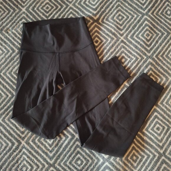 Lululemon Black 26 Inseam Leggings Sz 2 Hidden Waistband Pocket Sz 2 - Picture 1 of 3